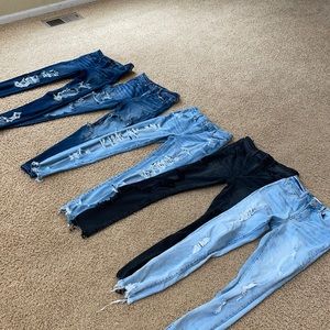 5 American Eagle Jeans. Can BUY SEPARATE or TOGETHER.